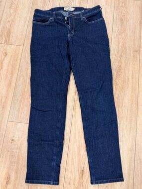 Carhartt Women’s Size 12 Tall. Lined, straight leg, rugged flex jeans. Worn once